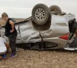 انقلاب سيارة بضواحي مرزوكة يودي بحياة سائحتين ويصيب شابين مغربيين